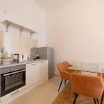 Felizitas Apartment I Levestate