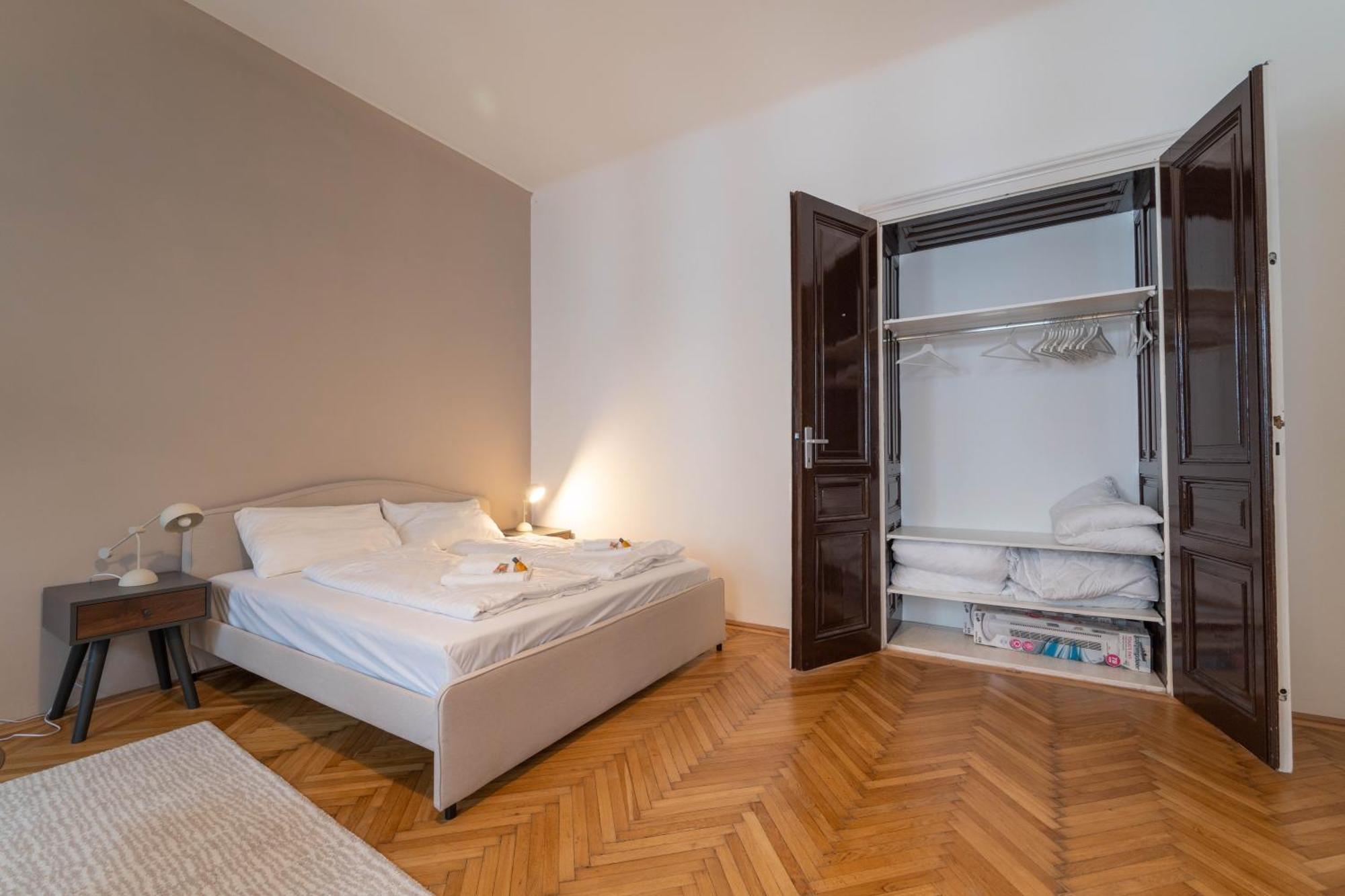 Felizitas I Levestate Apartment *